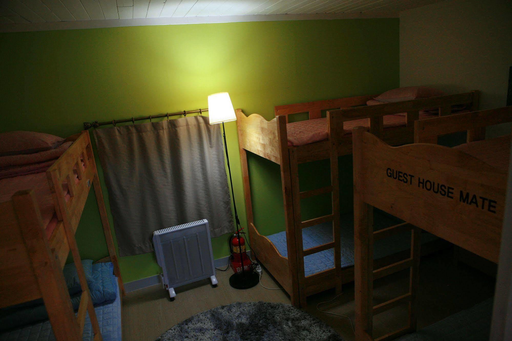 Guesthouse Mate Busan Exteriör bild