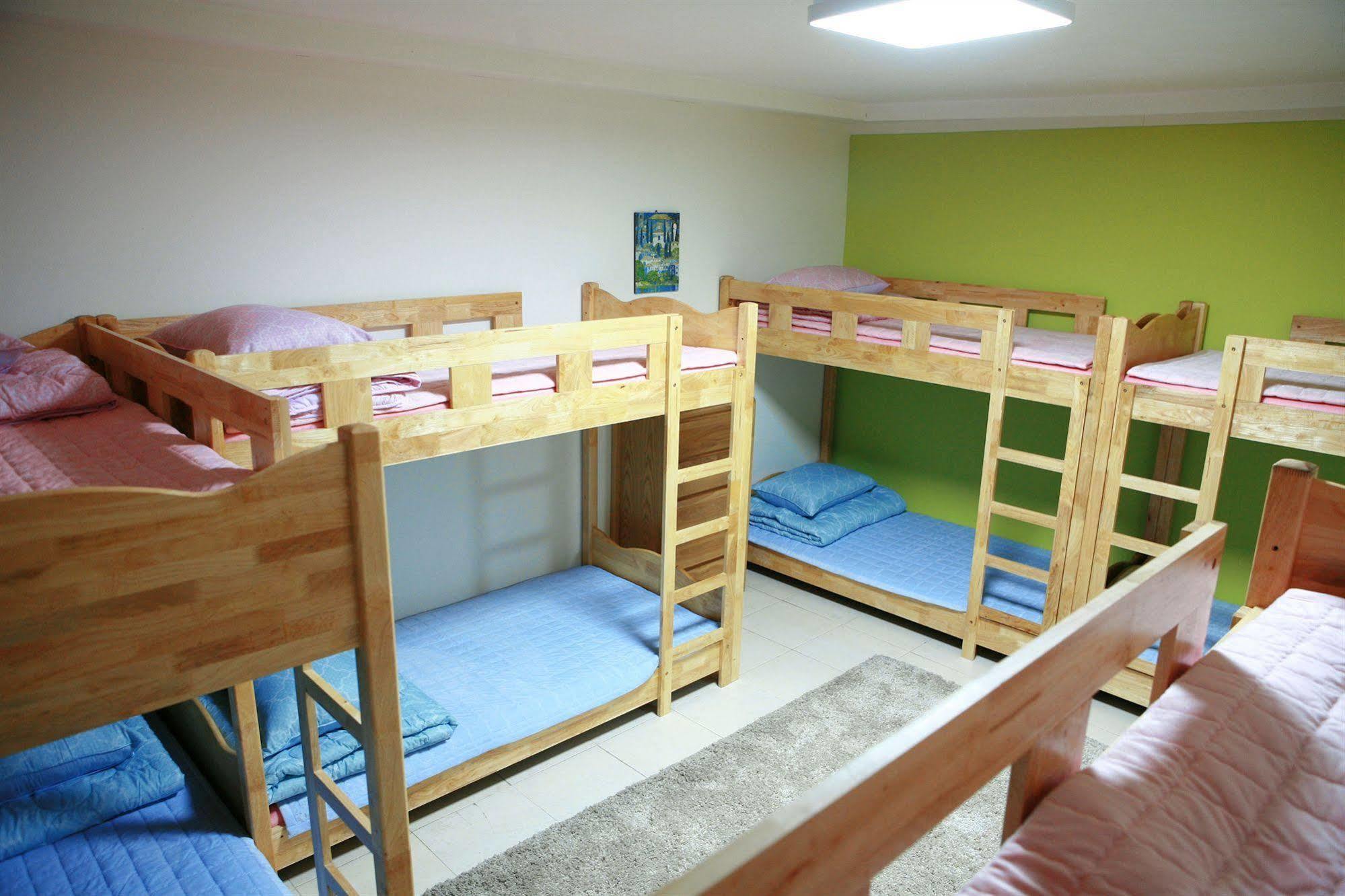 Guesthouse Mate Busan Exteriör bild