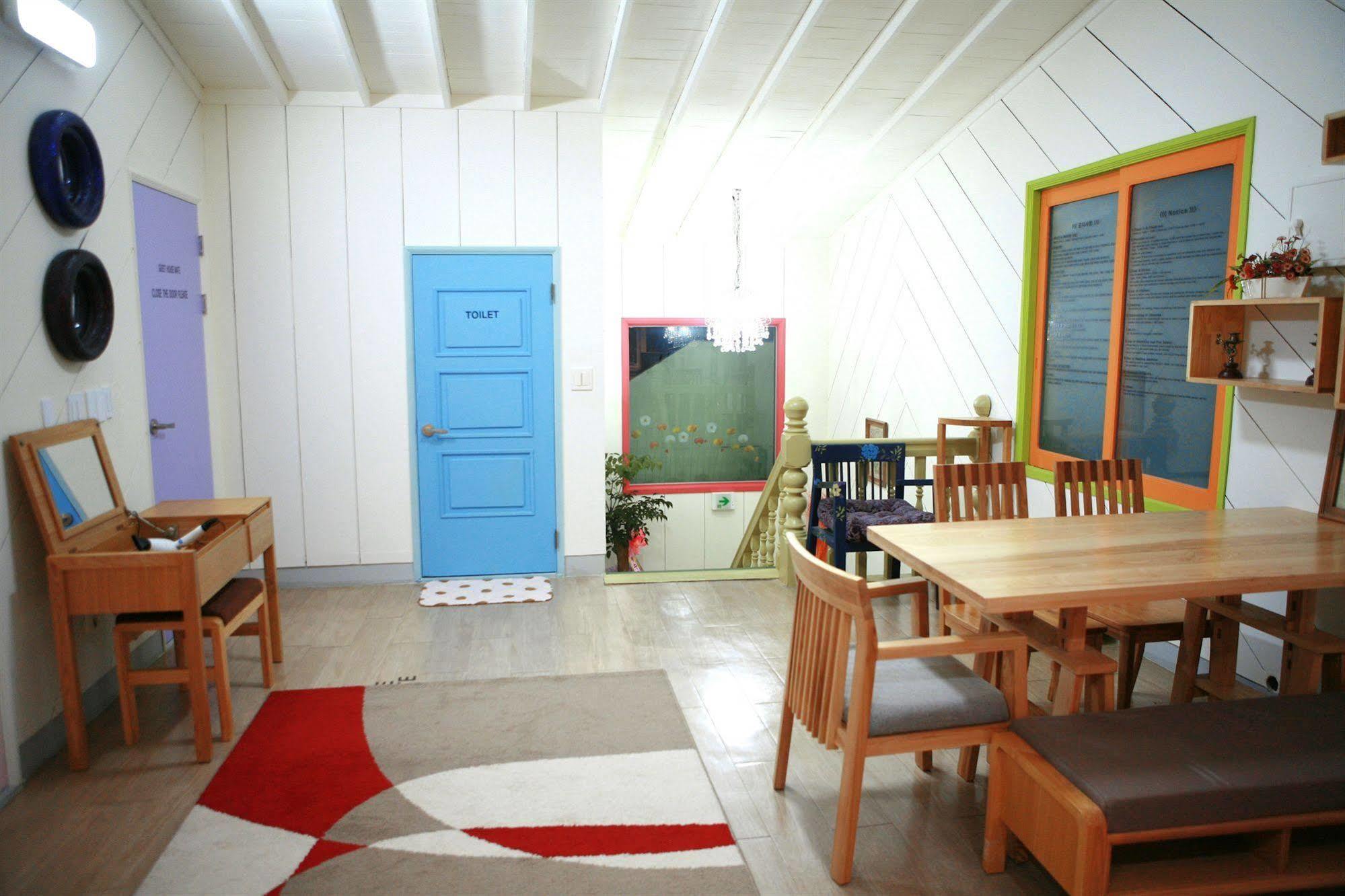 Guesthouse Mate Busan Exteriör bild